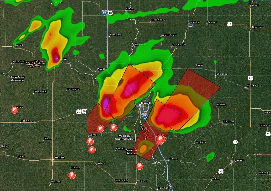 ZoomRadar: Live Storm Chaser Map: Radar For Your Website!